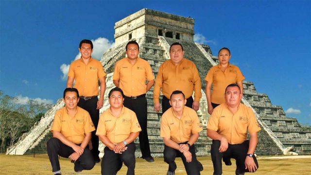 Calendario maya personalizado en papel amate, muestra 30